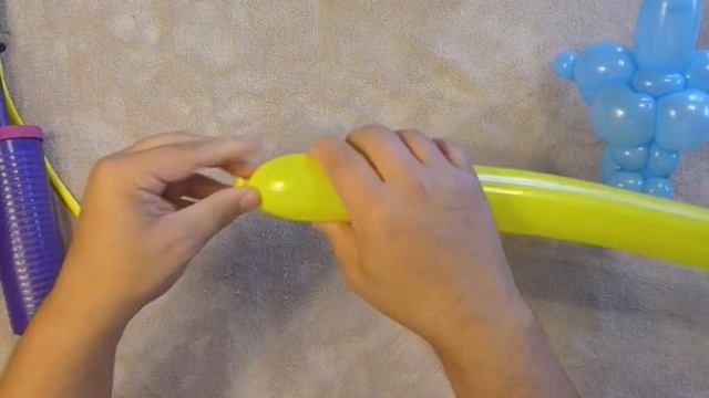 Small Super Hero Balloon Animal Tutorial (Balloon Twisting and Modeling #19.2 ) смотреть онлайн