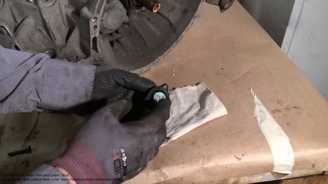 How works Toyota Corolla speed sensor in gearbox. Years 1995 to 2015 смотреть онлайн