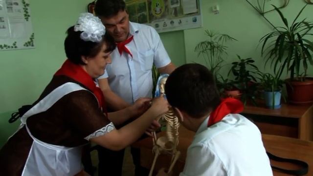 Самый лучший и позитивный подарок родителей детям. г. Петров Вал МКОУ СШ №56. Выпуск 2014 г. смотреть онлайн