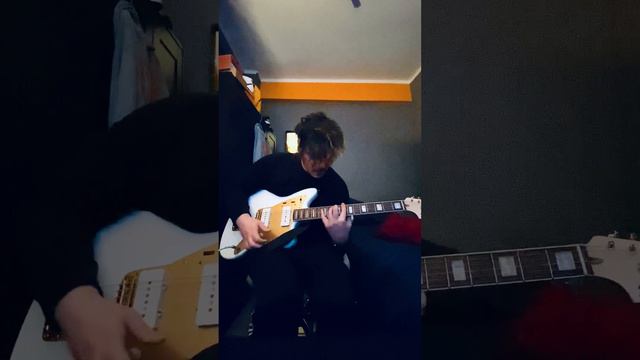 FENDER Squier 40th Jazzmaster смотреть онлайн