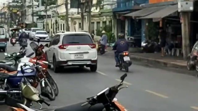 #Michelin Primacy 3ST  205/60-16  In  Brio