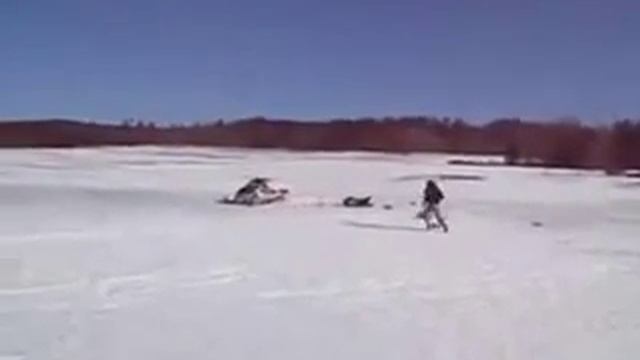Падение со снегохода смотреть онлайн