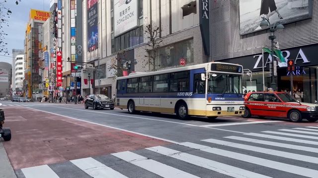 Токио: стиль на улицах. О TOWER RECORDS и системе адресов в Японии. ZARA. Уличная мода из Сибуя. смотреть онлайн