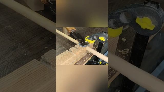 Самый простой способ сделать круглые палочки из дерева