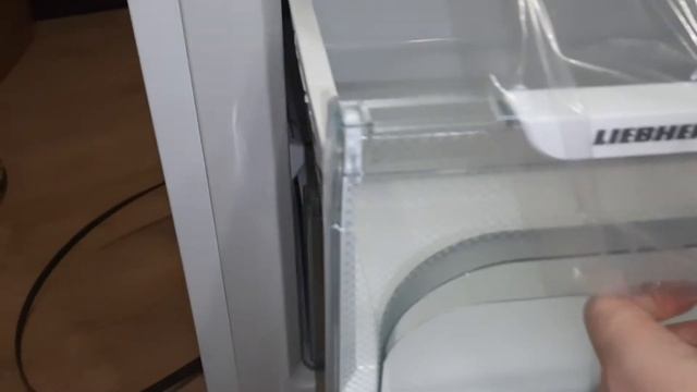 Холодильник Liebherr CBN 4835 смотреть онлайн