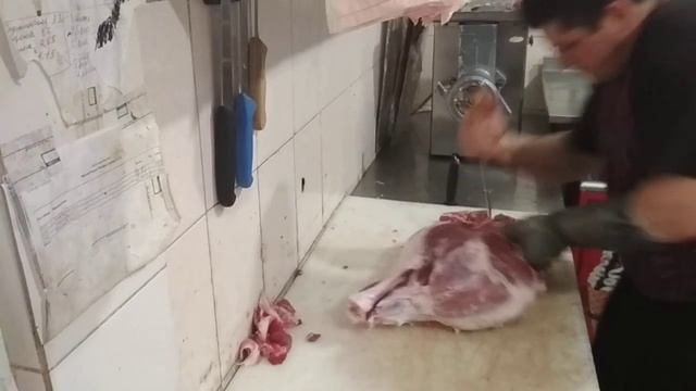 Обвалка свиного окорока смотреть онлайн