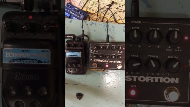 MXR Doubleshot Distortion with Ibanez EM5 Echomachine смотреть онлайн