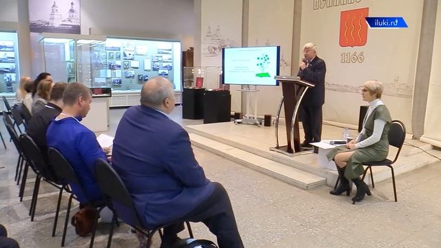 Исторические чтения “Петровский дуб - символ развития” состоялись в Краеведческом музее смотреть онлайн