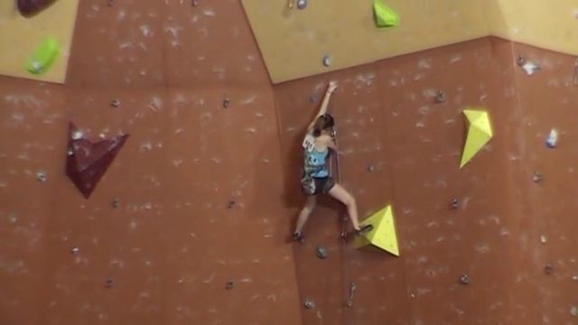 France Thionville - Solene Q1.MPG смотреть онлайн