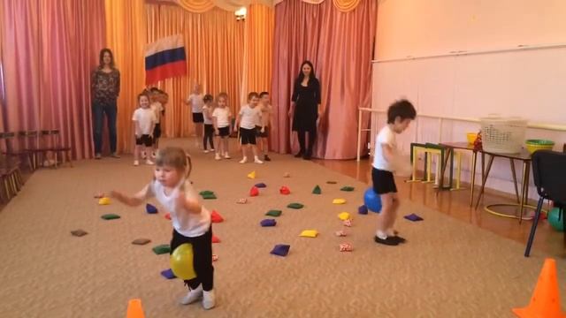 Утренник к 23 февраля. 17.02.2015. Эстафета смотреть онлайн
