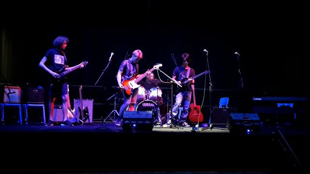 Boss Katana 100w 2x12 MK1 Live Gig Jarrah Parry BCHS смотреть онлайн