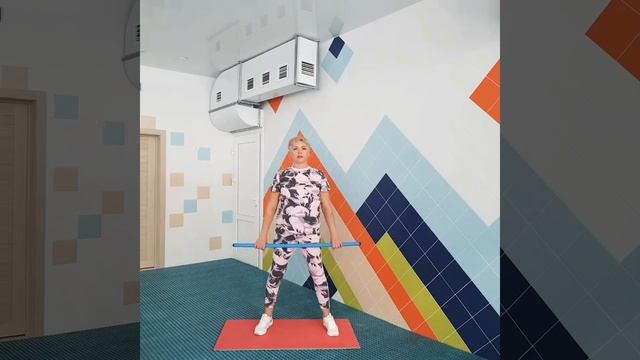 Физкультура с мамой. Комплекс общеразвивающих упражнений с гимнастической палкой. смотреть онлайн