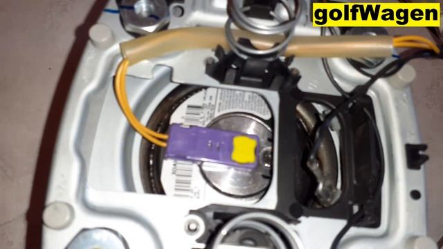 VW 00588 Airbag Light N95
