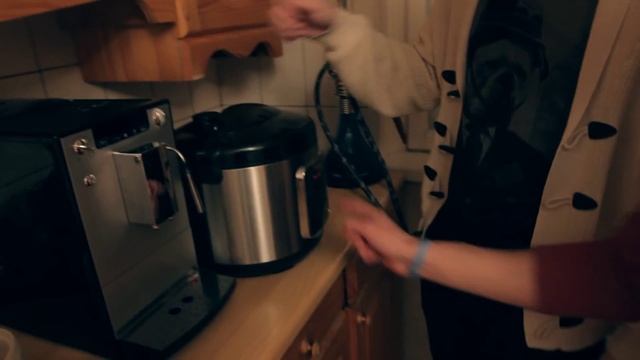 Готовим торт Рафаэлло | Истонская Кухня 2/5 смотреть онлайн