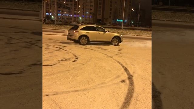 Летняя резина, Infiniti fx35, Санкт-Петербург,дрифт. смотреть онлайн