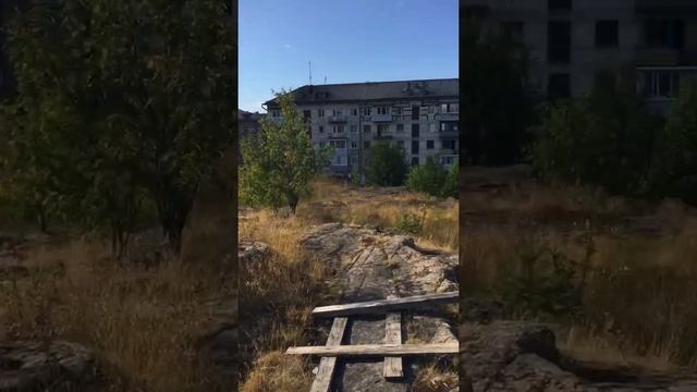 Огород на скале в центре Карельского города Кемь. Путешествие по России. смотреть онлайн