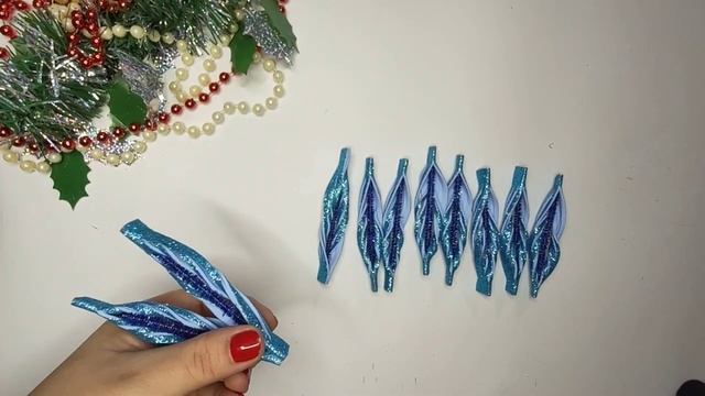 Снежинка ❄️ из фоамирана. Новогодние поделки своими руками. смотреть онлайн