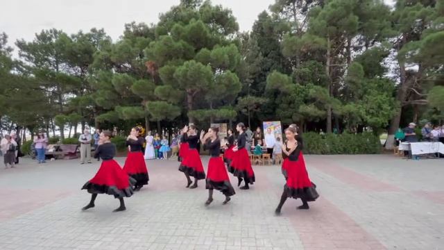 "Испанский танец" - хореографический ансамбль "Вдохновение" смотреть онлайн
