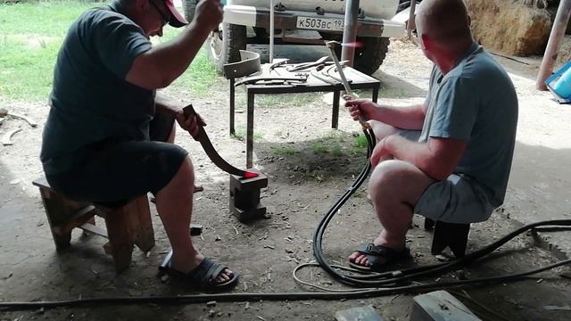 Как отковать стертое долото. Кузнечные работы. смотреть онлайн