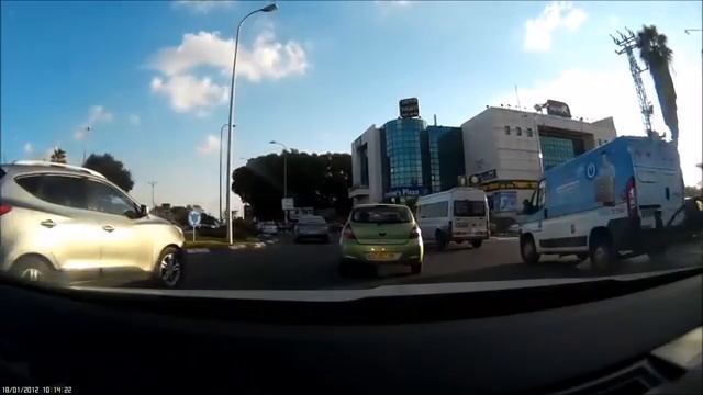 shufersal on his way to hospital смотреть онлайн