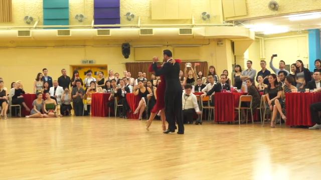 Stephanie Fesneau y Fausto Carpino - Festivalito de Tango en Hong Kong 2019 (1/4) смотреть онлайн
