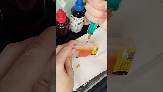 Принтер не печатает? Как поменять картриджи на принтере Эпсон. Замена картриджей на принтере Epson. смотреть онлайн