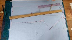 Модное пальто с цельнокроеным рукавом и ластовицей. Без выкройки основы.mp4