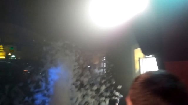 1000 литров пены и 500 человек смотреть онлайн