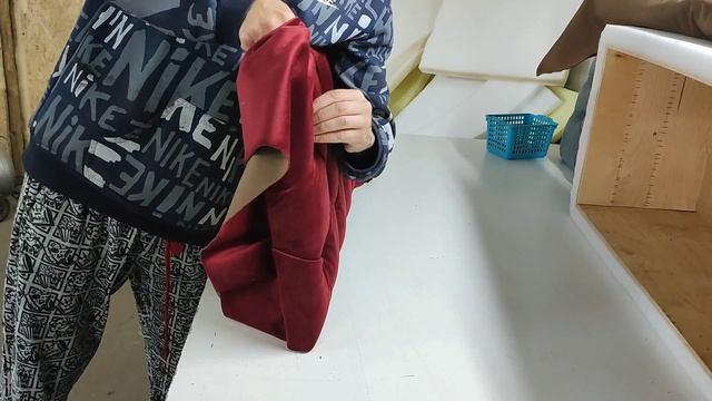 Пышная банкетка своими руками. Как обтянуть банкетку. Делаем банкетку. Косяки при работе смотреть онлайн