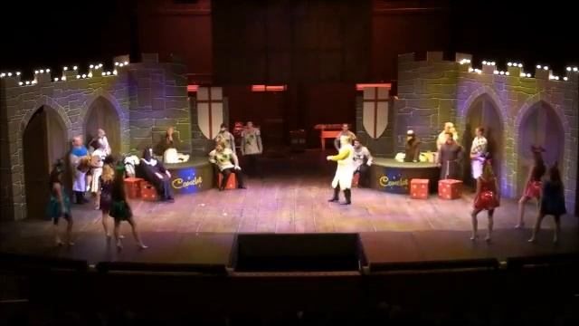 Monty Python's Spamalot - Knights of the Round Table смотреть онлайн