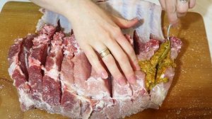 Корейка на кости Свиная запеченная в Духовке Как Приготовить Шикарное Мясо  на праздничный стол