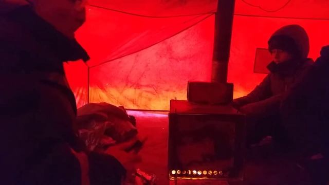 Лыжный Курс. Внутри шатра смотреть онлайн