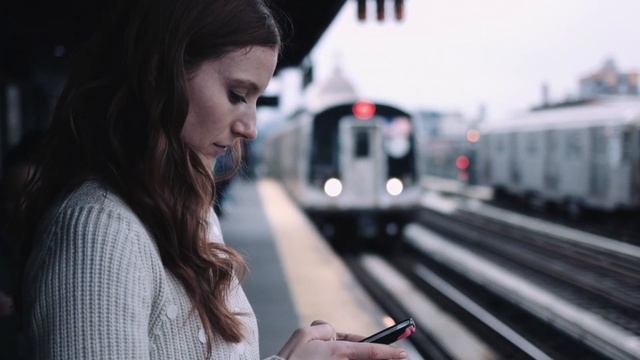 "Жизнь внезапно обрывается" Стихотворение о жизни и смерти. Автор: Татьяна Шади смотреть онлайн