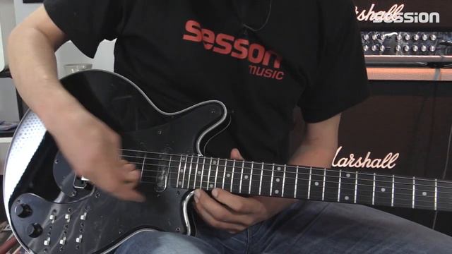 BRIAN MAY Black Special смотреть онлайн