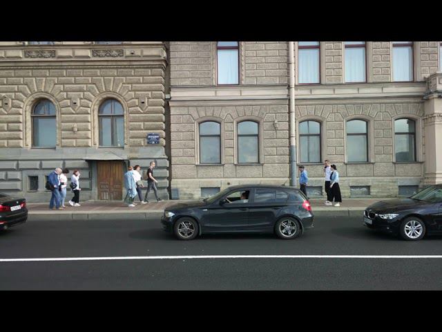 Водолазы ищут клады...