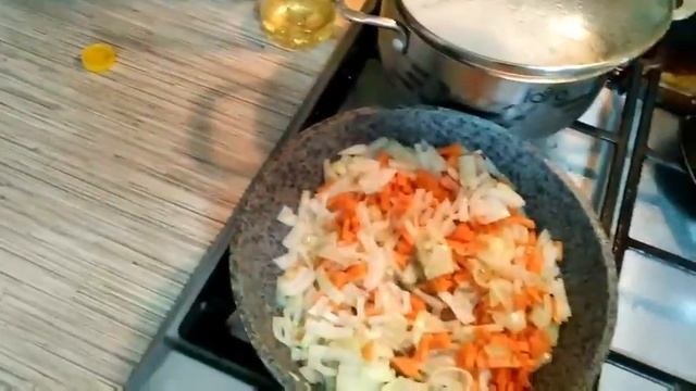 Готовим рис с кальмаром. Очень вкусно/Крым/Феодосия смотреть онлайн