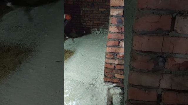 Утепление пола чердачного помещения напыляемым пенополиуретаном PROFPUR из баллона. смотреть онлайн
