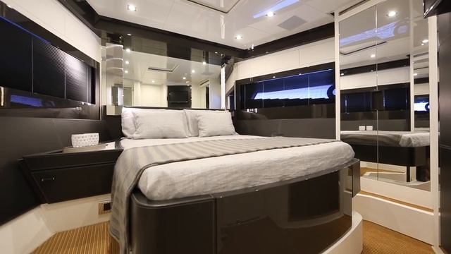 Моторная Яхта Riva 76' Bahamas смотреть онлайн