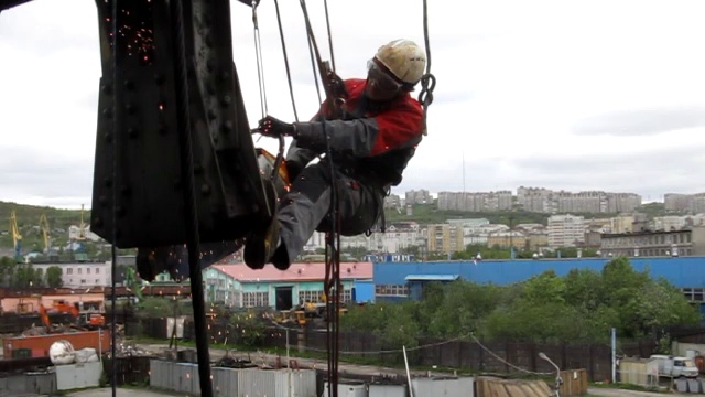 Демонтаж серьги противовеса на ПК-76