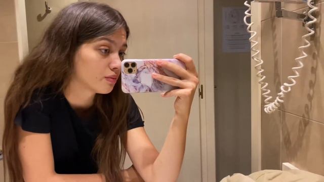 VLOG//я в Мадриде🥰//показываю и рассказываю//съёмка для Stradivarius смотреть онлайн