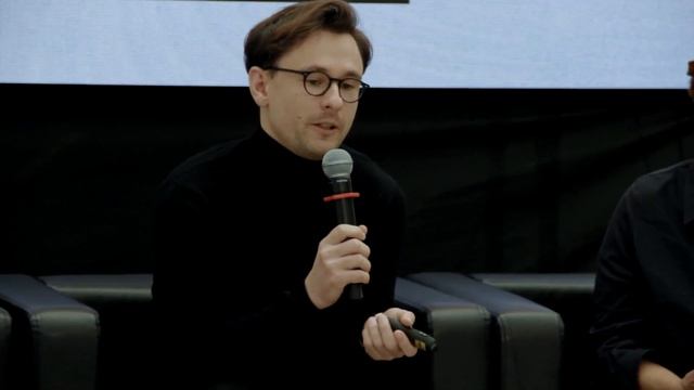 Презентация книги Идентичность в Типовом на форуме Зодчество 2021 смотреть онлайн