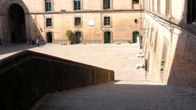 Castel Nuovo (Maschio Angioino) - Napoli смотреть онлайн