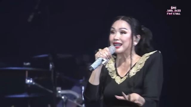 Java Jazz Festival 2023 TITI DJ смотреть онлайн
