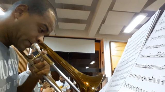 Ufsjazz Big Band, Porque Choras, Samba Jazz, trombone, Anderson Cesar, trombone смотреть онлайн
