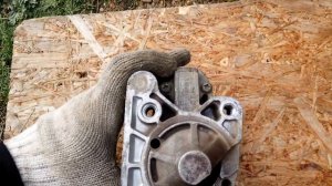 Скрежет после запуска двигателя. Снятие и ремонт стартера Renault 7700274351 Mitsubishi M002T13581.