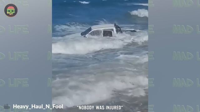 50 Crazy Moments Of Idiots Got INSTANT KARMA | Incredible Moments смотреть онлайн