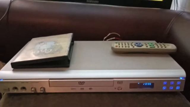 Sitronics DVD 110A смотреть онлайн