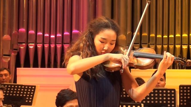 Вьетан Концерт для скрипки с оркестром. Исп. Керимбаева Аида смотреть онлайн