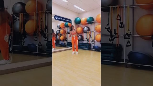 ZUMBA WARM UP SUMMER РАЗМИНКА ЛЕТНЯЯ NEW смотреть онлайн