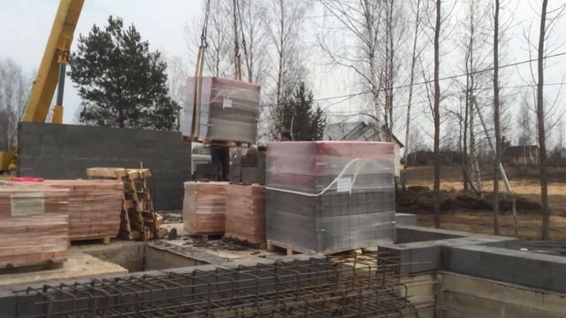 Ставим блоки на фундамент 2 смотреть онлайн